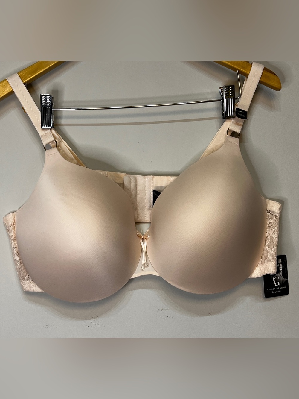 NWT - Ashley Graham Nude Smooth Molded Bra - Size 44DD